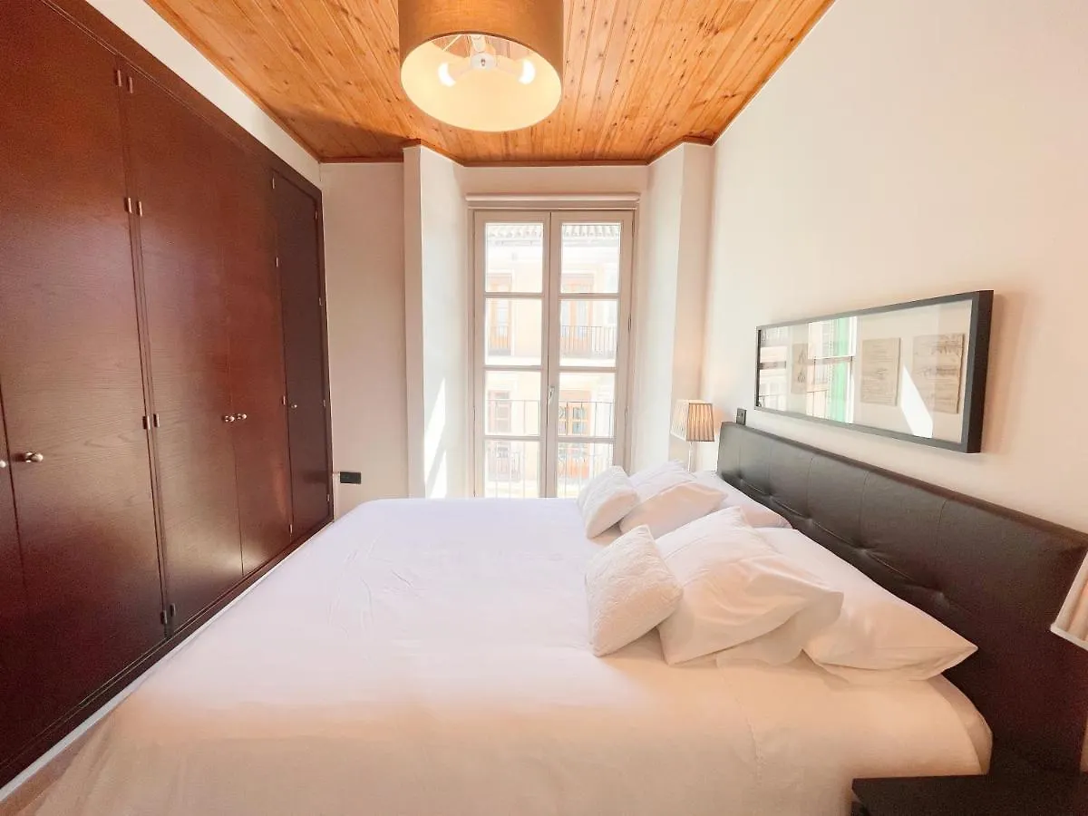 Homely Malaga Carreteria Con Piscina 0*,  Spain
