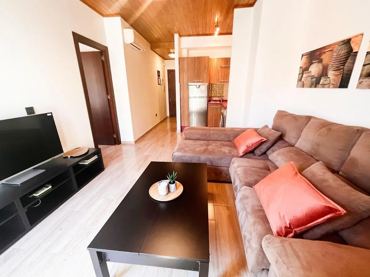 Homely Malaga Carreteria Con Piscina Apartment